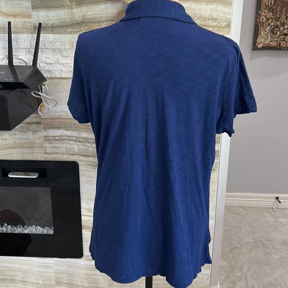 Vineyard vines blue polo shirt size medium (235) - Picture 5 of 9